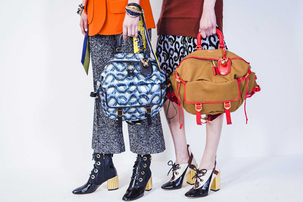 DIOR �ϊW2017�ȼ�ϵ�������Ʒ