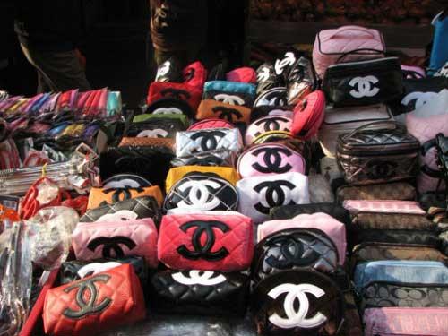 奢侈品海外代購揭秘 幾招幫你鑒別網(wǎng)上的真假奢侈品